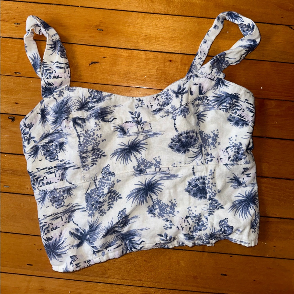 Abercrombie linen top
